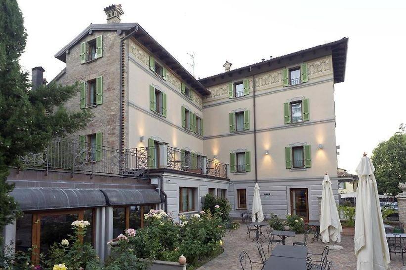 Cora Hotels Leon D'Oro CastellʼArquato المظهر الخارجي الصورة